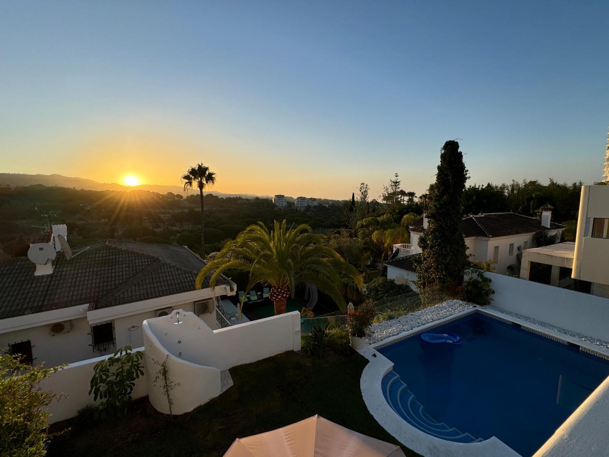 Aurora Boutique House - Only Adults Bed & Breakfast Marbella Exterior photo