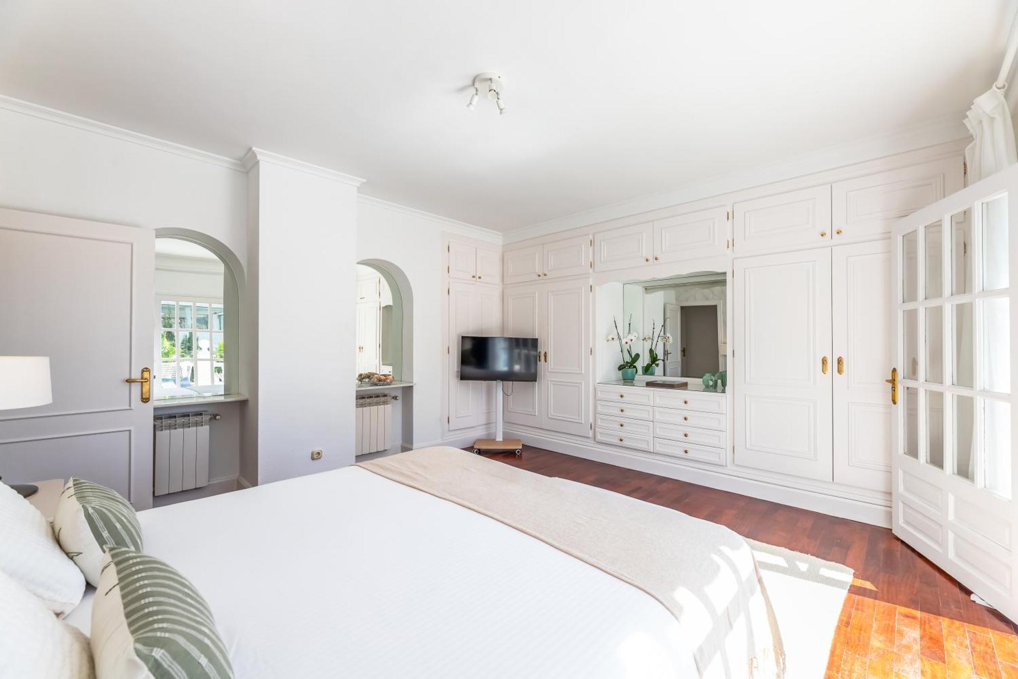 Aurora Boutique House - Only Adults Bed & Breakfast Marbella Exterior photo