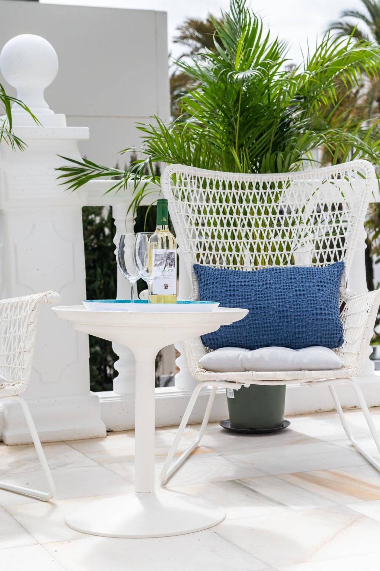 Aurora Boutique House - Only Adults Bed & Breakfast Marbella Exterior photo